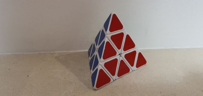 Rubik's Pyramid puzzle Pyraminx