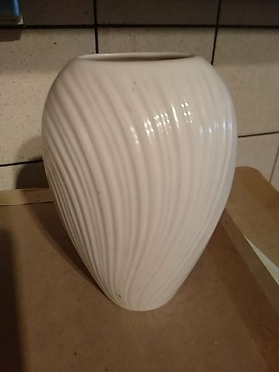 Lenox cream vase