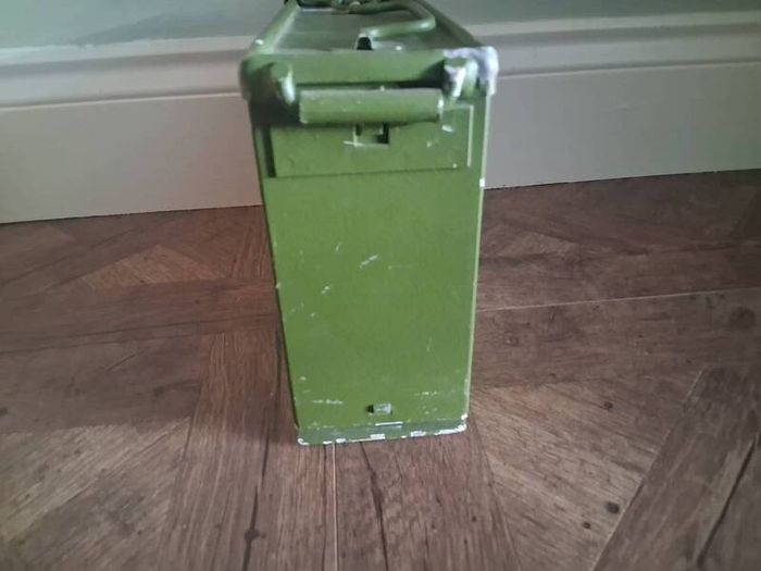French Military surplus 7.62MM AA-52 machine gun ammo can (Free postage)