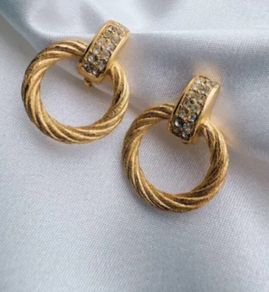Christian Dior clip earrings