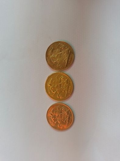 3x Gold half sovereigns