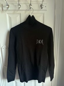 Turtle neck jumper in black
