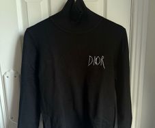 Turtle neck jumper in black