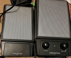 Creative stereo speakers