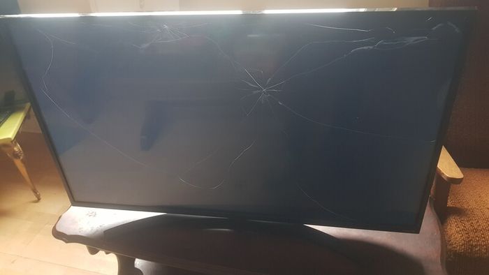 Lg 43 Inch Tv For Repair Or Parts