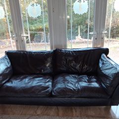 large 2/3 seater Italian leather sofa