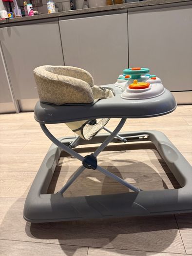 Baby walker
