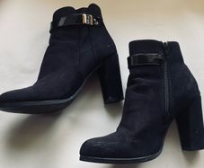 Sprox Black Faux-Suede Block Heel Ankle Boots (UK 5 / EUR 38)