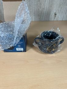 Official Harry Potter - The Leaky Cauldron Mug - Brand New in Box