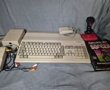 Commodore Amiga 500 Plus (A500+) Bundle SERVICED & Tested (Sensible Soccer Boxed) And Lemmings.