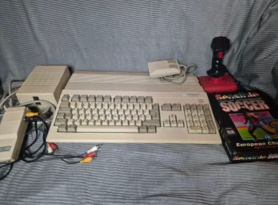 Commodore Amiga 500 Plus (A500+) Bundle SERVICED & Tested (Sensible Soccer Boxed) And Lemmings.