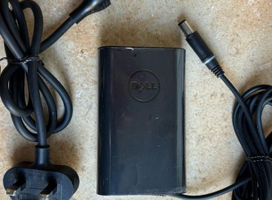 Dell AC Adapter 65W  Model: LA65NM130
