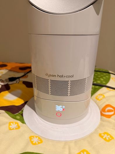 Dyson AM09 Dyson hot and cool fan.
