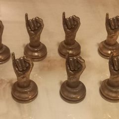 7 Lorenzo Quinn chess pawns in bronze, numbered, D18 freepost