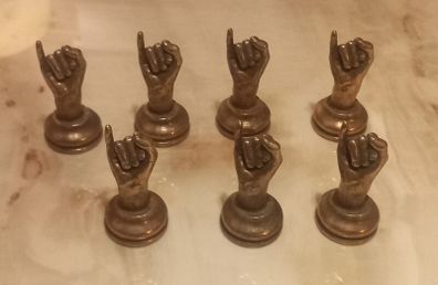 7 Lorenzo Quinn chess pawns in bronze, numbered, D18 freepost