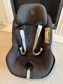 Maxi Cosi Pearl Pro car seat
