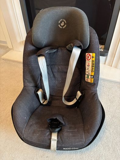 Maxi Cosi Pearl Pro car seat
