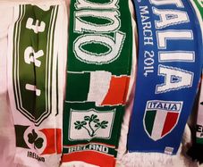 FOUR scarfs
