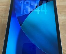 Ipad A16 slightly used