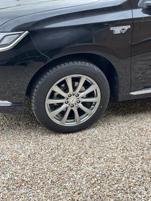 18" Alloy wheels (4) Mitsubishi Outlander Phev