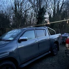 hilux roll bar