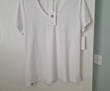 New Lisa & Co white t shirt.