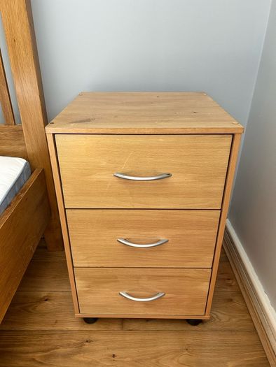 2 Bedside Lockers