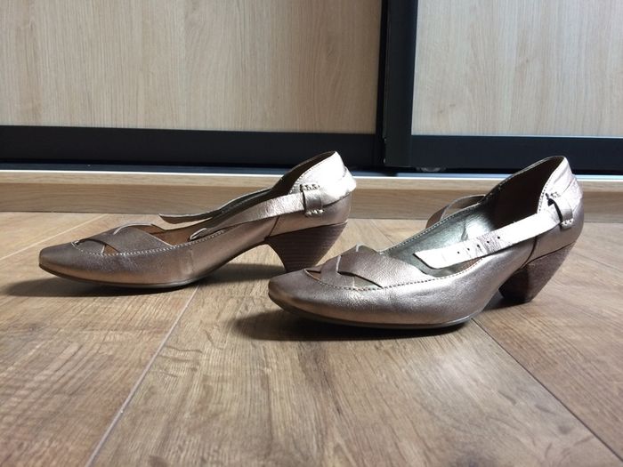 women shoes