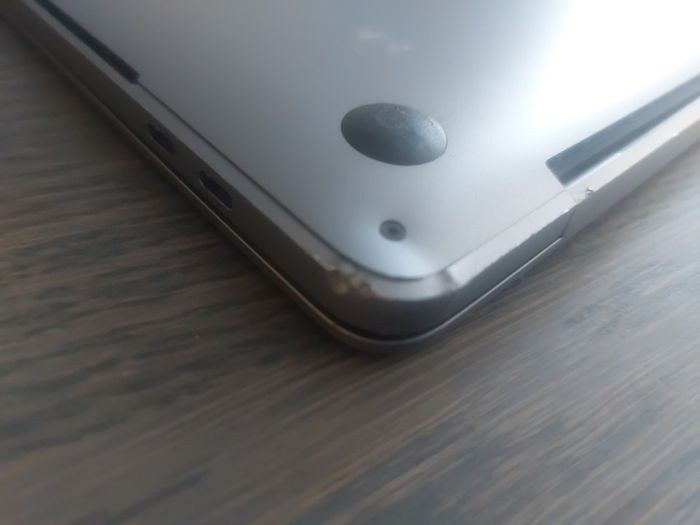 MacBook Pro 2019 16 Inch screen