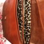 Ladies crossover hand bag Image 2