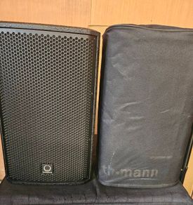 Turbosound 8in speakers