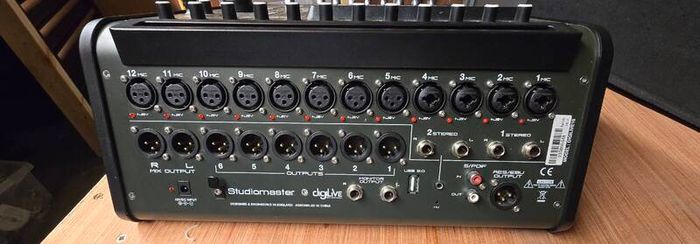Studiomaster Digilive Digital Mixer