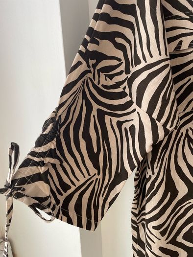 Monsoon Animal print top size 16 New