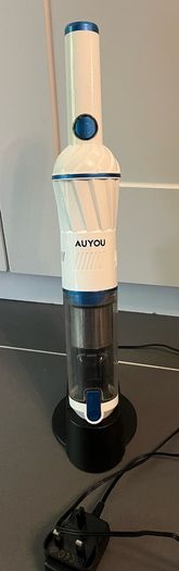 handheld vacuum cleaner