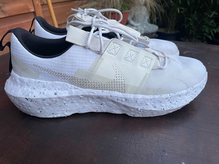 Nike crater impact size 9.5