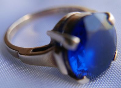 Vintage 9ct Rose Gold 375 Gold Sapphire Ring 4,01g size L1/2