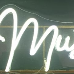 White Neon Sign - Mini Must Haves