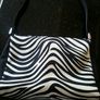 Black and cream J Ferrar handbag NEW Image 2