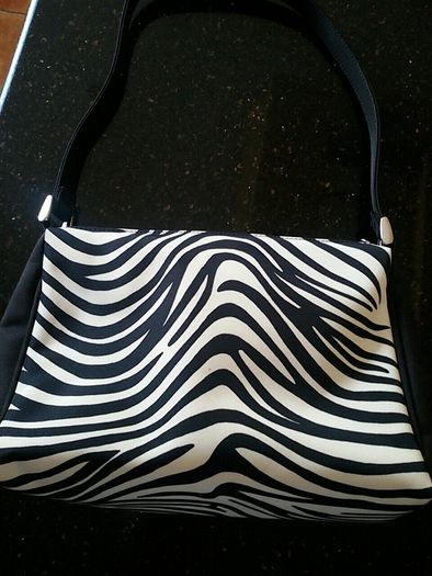 Black and cream J Ferrar handbag NEW