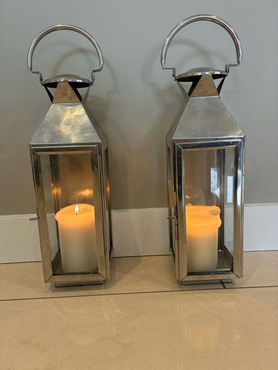 2 Lanterns