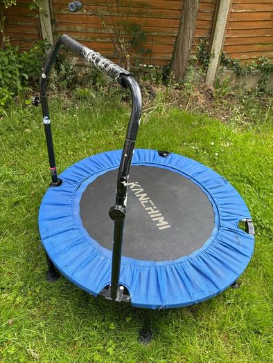 Trampoline