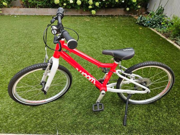 Red Woom 4 Kids Bike Barely Used for Boys and Girls