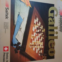 Saitek Galileo Chess Computer