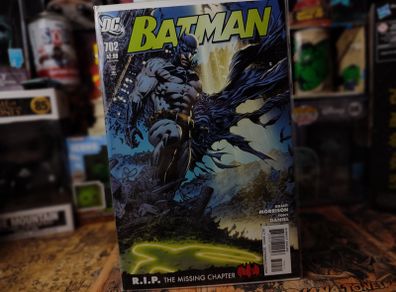 Batman ! Issue #702 ! R.I.P. The Missing Chapter ! 2010 ! by DC Comics !