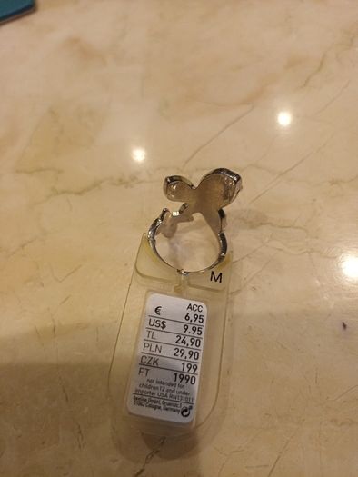 Selection of Rings    - Costume  Jewellery.  Size - Medium.