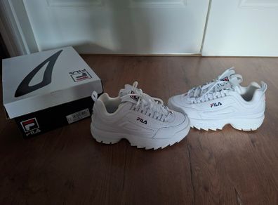 Brand NEW FILA Disruptor II leather trainers size 38(4.5UK)