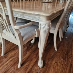 dinning table