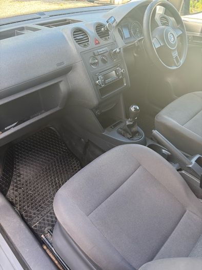 151 VW Caddy Van