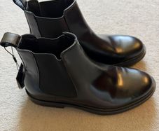 Mans shoes