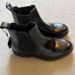 Mans shoes